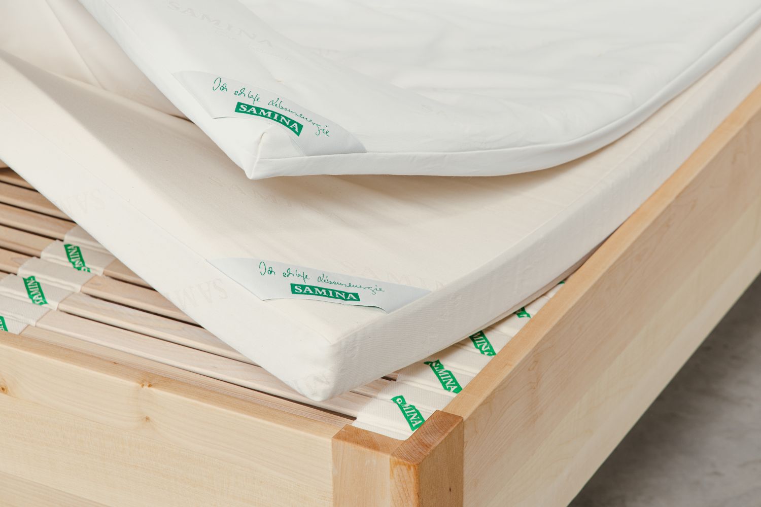 Organic sheep's wool, natural rubber latex, and cotton materials